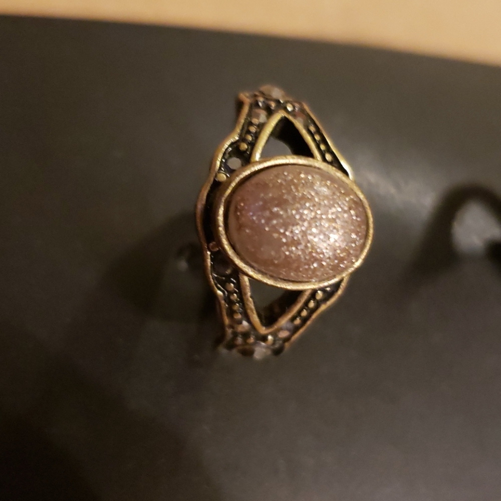 6 Rings - Picture 5 of 8